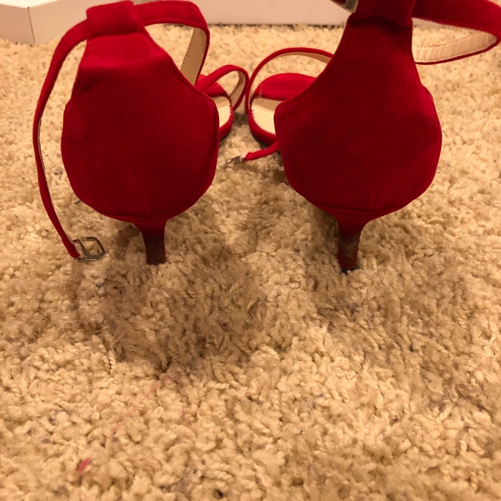 Cute Red 2” heels 💛 - Picture 5 of 5